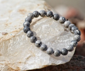 Bracelet ajustable à breloque classique en pierre de jaspe gris Grye pour homme-Guérison émotionnelle et paix intérieure Anniversaire et cadeau de mariage - Product Image 2