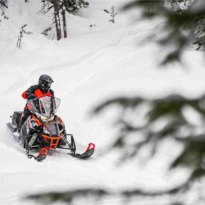 2024 Arctic Cat NORSEMAN 8000 X Moto de nieve - Product Image 2