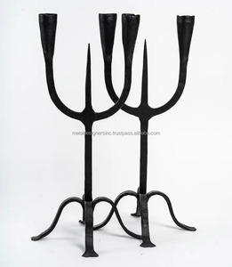 Candelabro de Metal de 3 brazos, par de candelabros forjados a mano de hierro forjado negro, soporte decorativo para el hogar y el regalo - Product Image 1