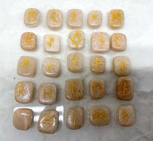 Juego de Runas de piedra lunar de melocotón Natural al por mayor, estilo mascota Reiki más vendido, grabado tallado, piedra semipreciosa, Ágata artesanal - Product Image 3