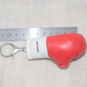 Prix d'usine Porte-clés en PVC en forme de gants de boxe 3D Porte-clés personnalisé pour le sport Cadeau spécial de boxe - Product Image 3
