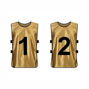 Meilleure vente de bavoirs de football à séchage rapide de haute qualité avec impression de logo sur mesure bavoirs de football pour entraînement de football pour hommes - Product Image 1