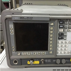 Nouvel analyseur et testeur de bruit Agilent N8975A fabriqué aux États-Unis en silicone avec garantie d'un an - Product Image 1