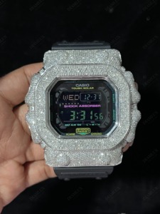 Reloj Digital de Lujo Personalizado con Detalles de Diamantes Hechos a Mano, Reloj de Moda Premium al Mejor Precio, Otros Relojes - Product Image 1