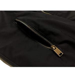 OEM de suministro de fábrica de los hombres de bombardero chaqueta de invierno acolchado de nailon de poliéster chaqueta de vuelo de estilo de calle con cremallera - Product Image 6