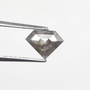 DIAMANT RARE 0.74 Ct. Bague de fiançailles en diamant naturel taillé au pentagone pour un très bon polissage certifié - Product Image 5