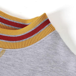 Sudadera de Cuello Redondo con Bolsillo Neutral de Oakwood, Bordado de Chenilla Personalizado para Fraternidad, Sudadera de Forro Polar con Cuello Redondo para Hombre, Transpirable, de Poliéster/Algodón - Product Image 2