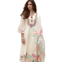 Ensemble Salwar en Soie Georgette Imprimé Floral Multicolore Fantaisie à Col en V, avec Dupatta Assortie, Idéal pour Événements et Fêtes Traditionnelles