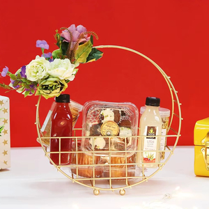 Cesta de alambre de metal dorado de la mejor calidad, forma bonita para regalo/Decoración de embalaje, cestas de almacenamiento - Product Image 1