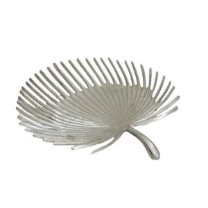 Plateau de service fait main écologique en aluminium de couleur argentée plat décoratif forme irrégulière rectangulaire accent de maison en gros - Product Image 6