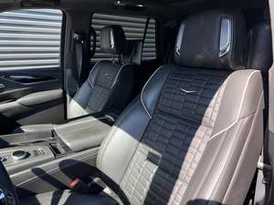 Kadillac Escalade-V 2024, 4x4, Transmisión Automática, Volante a la Izquierda, Usado, Listo para Enviar, Superventas - Product Image 3