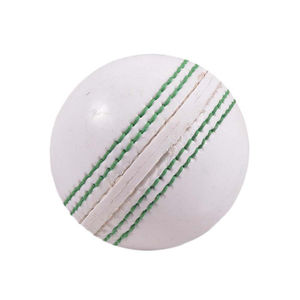 Pelotas de Críquet de Alta Calidad, Agarre Fuerte, Fabricante de Sialkot, Pelota de Críquet de Cuero para Deportes de Bolos - Product Image 4