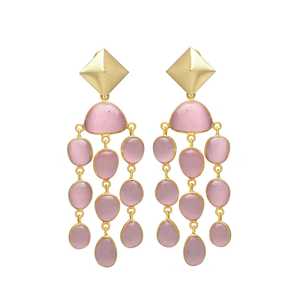 Pendientes de araña de cuarzo rosa de nuevo diseñador de moda, juego de aretes dorados con forma de diamante - Product Image 1