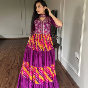 ชุดผ้า Anarkali เย็บปักลายด้วยผ้าไหม Chinon ออกแบบล่าสุด - Product Image 1