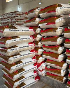 Riz blanc long grain de qualité supérieure Gold Bull, sac de 50 kg, qualité premium, prêt pour livraison à domicile - Product Image 4