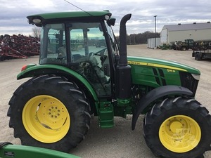 Tracteur à chenilles JOHHN DEEERE 5115M 2022, 180 CV avec boîte de vitesses, pompe et roulement - Product Image 5