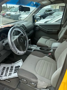 OFERTA INCREÍBLE: NI-SS-AN XTE-RRA 2006 TODOTERRENO, MOTOR V6, TRANSMISIÓN AUTOMÁTICA, ASIENTOS DE CUERO - Product Image 2