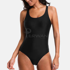 Traje de baño hecho en el mejor material, ropa informal, traje de baño hecho a medida para mujer, tamaño adulto - Product Image 2