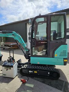 Compacto para Excavadora de Orugas SWE 20F de 800 kg para Motor Diésel con Alta Eficiencia e Hidráulica Auxiliar - Product Image 4