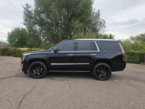 Usado 2018 C * adillac Escalade Platinum - Product Image 2