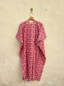 Túnica Kfatan de Algodón Hecha a Mano en India, Estampado Floral, Cuello en V, Informal, para Vacaciones en la Playa, Regalo Perfecto para Ella, Primavera, Verano, Otoño - Product Image 6