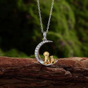 Collier Jeulia Petland plaqué or avec un golden retriever et un chat pour enfants - Product Image 4