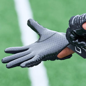 Gants de football américain personnalisés de haute qualité, à prix bas, avec votre propre style et votre propre design - Product Image 4