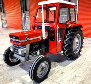 Tracteur agricole Massey Ferguson MF135 45 CV diesel, best-seller, pour le labour et la culture - Product Image 2