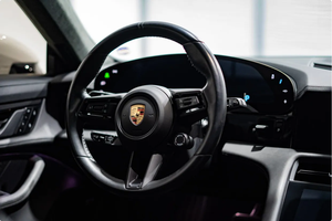 PRÊT À CONDUIRE - VÉHICULE D'OCCASION À VOLANT À GAUCHE |   Conduite à droite |   2023 PORRSCHESS TAYYCANNSS TURBO CROSSSS TURRISMO - Product Image 4