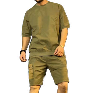 Logo personnalisé ensemble t-shirt et short d'entraînement pour hommes costume ample deux pièces pour l'été grande taille léger - Product Image 1