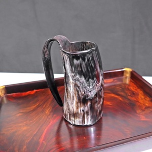 Taza de cuerno para beber tallada vikinga personalizada hecha a mano altamente pulida para vino y cerveza hecha con cuerno natural de la India - Product Image 2