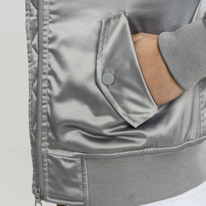 Haute Qualité Tache Respirant Baseball College Varsity Veste Bomber Veste Meilleure Vente Femmes Satin Varsity Veste Couleur Unie - Product Image 6