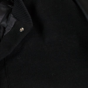 Chaqueta Bomber Varsity de Alta Calidad para Hombre, Cuerpo de Lana con Mangas de Cuero Genuino, Cuello Alto, Chaqueta Universitaria para Hombre - Product Image 4