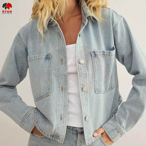Chaqueta Vaquera de Mezclilla para Mujer de Primera Calidad con Ajuste Moderno y Material de Mezclilla de Algodón Duradero - Product Image 1