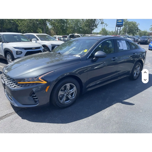 NOUVEAU - Kia K5 LXS berline 2023 d'occasion, propre et prête à être expédiée - Product Image 4