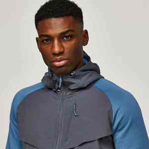 Survêtement de sport unisexe personnalisé 100% polyester, imperméable, coupe-vent, respirant, motif uni, avec capuche, fonctionnalités de course à pied - Product Image 4