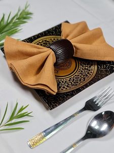 Servilleteros de madera de mango de lujo, estilo de segmento con forma de mariposa para bodas y fiestas, Decoración de mesa impresionante para la temporada de primavera - Product Image 6