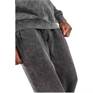 Trajes Deportivos para Hombre de Alta Calidad con Lavado Ácido, Logotipo Personalizado Bordado, Estilo Moderno, Lavado a la Piedra - Product Image 3