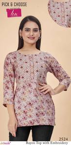 Kurti en rayonne unie, look minimaliste élégant, tissu doux et confortable, parfait pour la mode féminine, par Export - Product Image 5