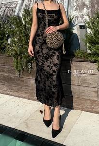 Sac bandoulière rond en cuir véritable italien fait main avec pompon - Product Image 6