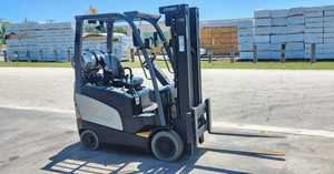 Nouveau chariot élévateur à contrepoids à moteur diesel, capacité de charge de 300 kg, transmission intégrale, longueur de fourche de 1200 mm, pour terrain accidenté, usage agricole et extérieur, garantie 1 an - Product Image 2