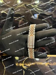 นาฬิกาข้อมือเพชรโมอิสซาไนต์แบบ Iced Out ตัวเรือนสแตนเลส หน้าปัดแบบโรมัน สไตล์ฮิปฮอป เหมาะสำหรับงานปาร์ตี้ นาฬิกาสแตนเลส - Product Image 6