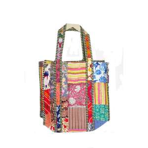 Design personnalisé patchwork sac fourre-tout matelassé grand motif floral femmes plage épaule sac à main multicolore coton sac - Product Image 1