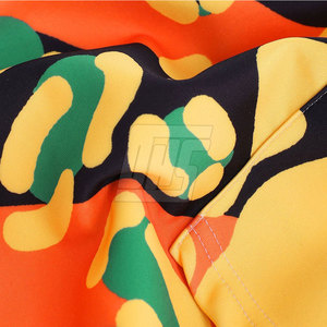 Sweats à capuche confortables en sublimation Doublure intérieure douce Conçus pour la chaleur et l'utilisation quotidienne Sweats à capuche pour hommes - Product Image 6