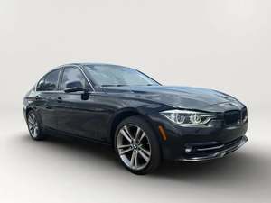 BMW Serie 3 330i Sedán RWD 2018 - Product Image 5