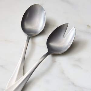 ชุดเซิฟเวอร์สลัดโลหะสุดหรูเหมาะสำหรับเป็นของขวัญแต่งงานงานเลี้ยงขึ้นบ้านใหม่หรือการนำเสนอโต๊ะอาหารค่ำตามเทศกาล - Product Image 3