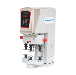 Nouvelle machine à coudre industrielle CP-5-6A à trois têtes, électrique, contrôlée par ordinateur, anti-choc, pour la pose de boutons et de grandes boucles blanches en acier. - Product Image 6