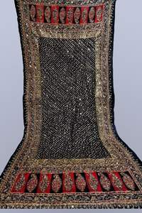 Chal de Seda Dupatta de Diseño Étnico Tradicional, Bordado a Mano, con Espejo, Intrincado, Liso, Indio, Largo y Suave al Tacto - Product Image 2