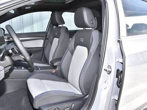 รถเอสยูวีมือสอง สีขาว รุ่น 300 TSI R-Line เครื่องยนต์เบนซินเทอร์โบ 4.1-6 ลิตร ขับเคลื่อนล้อหน้า พวงมาลัยขวา เบาะหนัง หลังคาพาโนรามิกซันรูฟ หลังคาอลูมิเนียมอัลลอย - Product Image 3