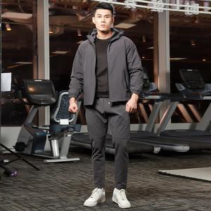 Survêtement personnalisé de marque OEM pour hommes survêtement de course en nylon survêtement personnalisé pour hommes - Product Image 2